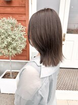 イェル(ELL.) ベージュ系オリーブカラー大人ミディアム