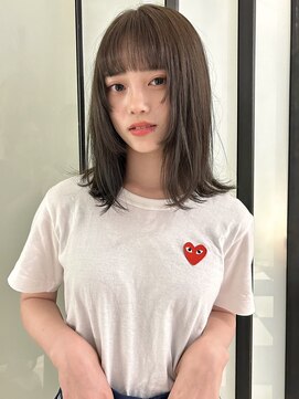 ラパンセ ブルー(LA PENSEE BLEU) 大人ナチュラル顔周りレイヤーカット オリーブカラー 艶髪