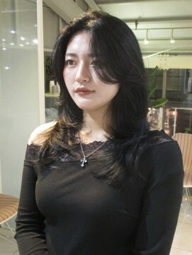 アクアオモテサンドウ(ACQUA omotesando) ◯ロングレイヤー/ミディアムレイヤー/ハッシュカット