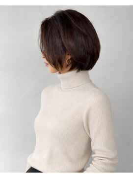 ヘアーメイク ラグズ(Hair Make Luxtz) うごきのあるショート/30代/40代