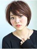 うざバングが決め手のスマートボブ