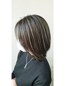 ヘアーアンドネイル ルシア(Hair&Nail Lucia) グレージュハイライト+モノトーンベース