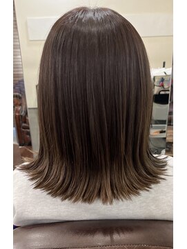 サウンドヘアデザイン(sound hair design) 切りっぱなし外はねミディアム