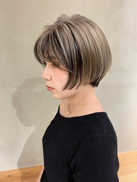 ニキータ(Nikiita) 〈似合わせショート/インナー/アンブレラカラー/ローライト〉