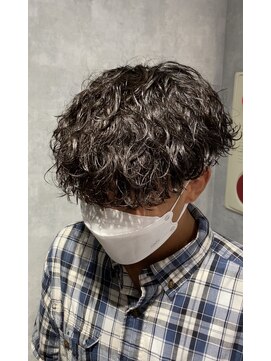 レイズ 名古屋(RAYS) 波巻きスパイラル刈り上げツーブロックマッシュパーマ