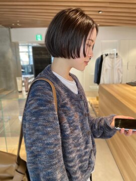 アオイ(aoi.) 薬院【aoi.】前上がりボブ