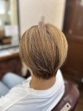 アート(art) ショートヘア