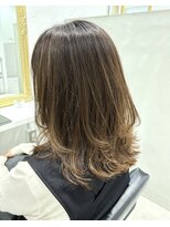 エマ(emma)&nbsp;くびれミディアム☆ 外ハネ