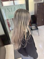 アイズ 本厚木(AIZU)&nbsp;シャドウルーツ ホワイトカラー