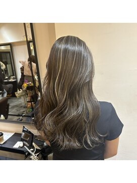 サロンドミルク 溝の口店(salon de MiLK) 外国人風ハイライトカラー