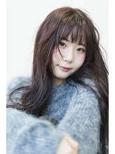 【KANA @ quirky_caroline】柔らかい質感×抜け感デザインで“自然体のお洒落”を叶えます。