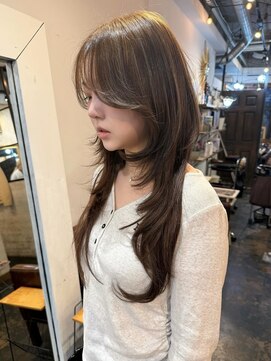 トロニー(TLONY) シールエクステでハッシュカットスタイル/韓国スタイル/渋谷