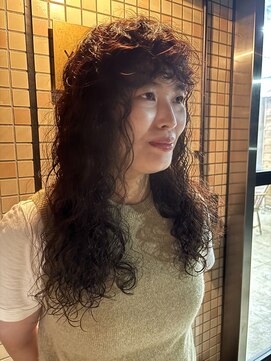 ハマモト ヤマ オオサカ(ハマモト Yama Osaka) ロングパーマ