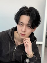 ジーナ 天神(Zina)&nbsp;韓国ヘア シースルーセンターパート【メンズサロンZina天神】