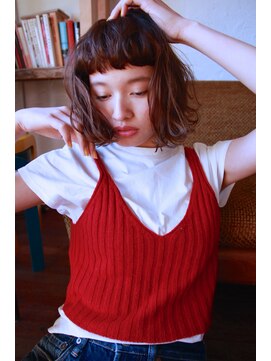 ナヌーク シブヤ(nanuk shibuya) 【nanuk】　ショートバングとブツッと感がこなれたボブスタイル