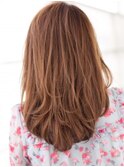 明るくイメチェン♪動きのある毛先で抜け感up