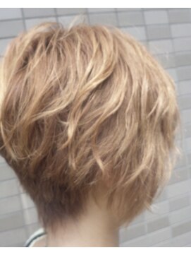 アールビークス(R Bieux) エアリーショートヘア