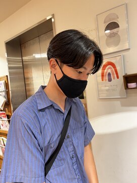 エクリ 麻布十番(equri) ニュアンスパーマセンターパート