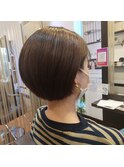 ショートボブ
