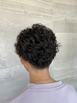 サロン Salon アイ アート メンズパーマ カール強め