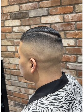 ヒロギンザバーバーショップ 丸の内店(HIRO GINZA BARBER SHOP) スキンフェード