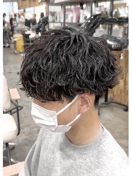 リヴ オオサカ(LIV OSAKA) 波巻きパーマ　メンズマッシュ　波巻きスパイラル