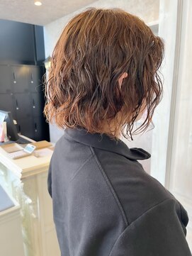 キャアリー(Caary) 福山人気外国人風カーリーヘアイルミナカラーナチュラルブラウン