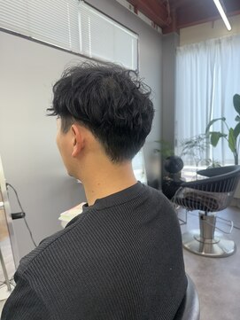 バロ(VALO) ショートシャドウパーマ