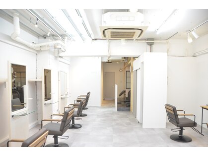 リリー 勝田台店(Lilly)の写真