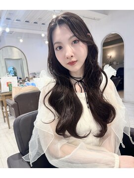 レイラバイアフロート 吉祥寺(Lila by afloat) グレージュ/レイヤーカット/ワンカールレイヤー/顔まわりカット