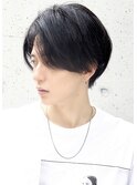 サラサラセンターパート ハンサムショート 前下がりマッシュ