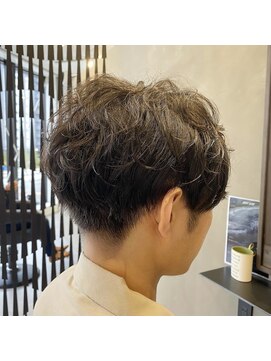 エテルノ ルーチェ ドゥエ(eterno luce due) 韓国風メンズカット(矢巾)