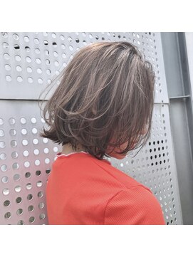 オフ(off) 大人おしゃれなショートスタイル