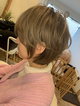 クマ(kuma.) 大人ブリーチ/ハニーシルバ