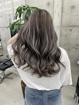 リノート バイ エゴル 名古屋(LINOET by ENGOL) 【LINOET名古屋】手島カミラ エクステで作るハイライト