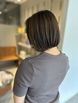 ミリ(milli Produce by ITAKURA)&nbsp;ぱつっとハイライトボブ