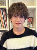 波巻きパーマツイストスパイラルパーマツーブロックメンズ黒髪