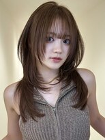 アイトーキョーエス 渋谷(AI TOKYO S)&nbsp;ハッシュカット茶髪ブリータなしダブルカラー顔周りレイヤー