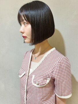 エミス バイ メルト 吉祥寺(emis by melt) 【吉田江梨】前下がり切りっぱなしボブトリートメント艶カラー