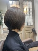 ショートボブ