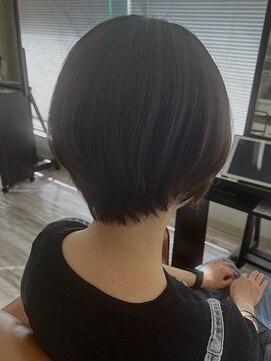 オーバル(OvaL) えりスッキリまるみショート