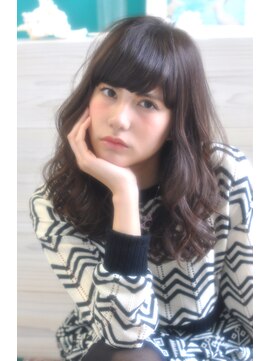 クラン(clan) clan<大人可愛い耳かけハイトーン黒髪ミディ＞