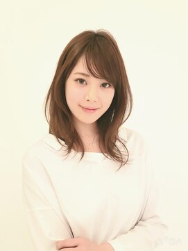 エムスラッシュ ストリートマーケット スマートサロン センター北(M.SLASH) 柔らかさとツヤのあるモテ髪スタイル/フォギーベージュ