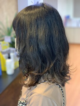 アークスヘアー 【Arks hair】大人可愛い☆外ハネ×ふんわり愛されミディ