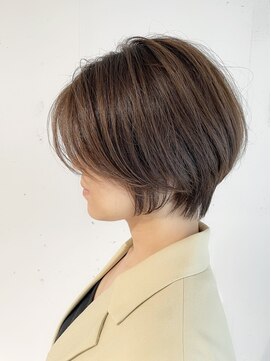 ストレータ バイ マリオ(Strata by mario) [横山]くびれショート