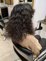 ナループロアツム(Nalu pu loa Tsum)&nbsp;根本のリタッチパーマ/ハードパーマ/強めパーマ/くるくるパーマ