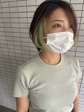 ヘアアンドスペース ベロン(hair&space velon) モスグリーンインナーカラー