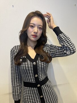 ロンド ストラーダ 心斎橋(Lond strada) 韓国前髪顔周りロング×デザインカラー[心斎橋/髪質改善]