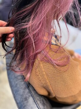 コニ(Coni) 【和田寧々】青みピンク/インナーカラー