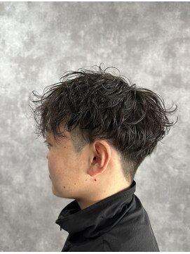 スピン 本八幡(SPIN) スペインカール/スパイキーショート/ブルーブラック/本八幡